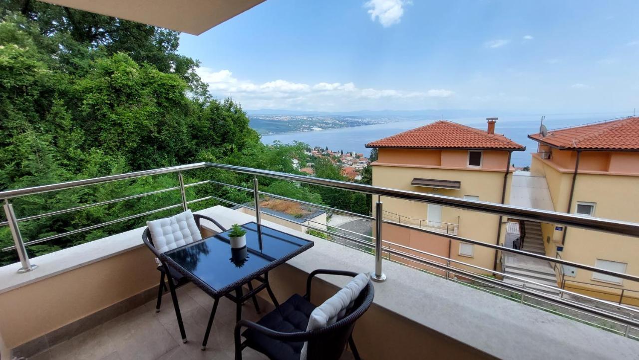 Apartment Leona, Opatija Bagian luar foto